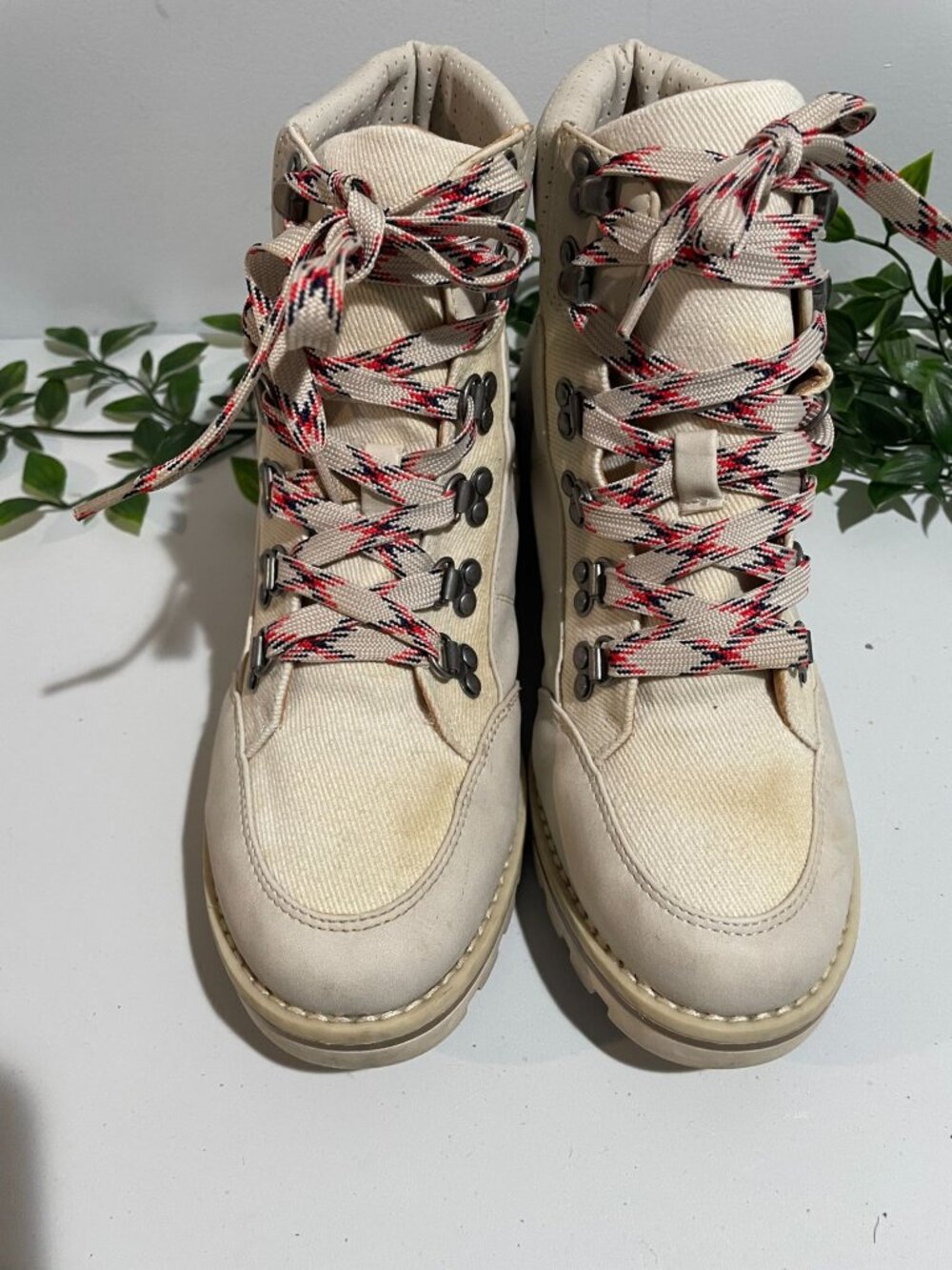 Crown Vintage Beige Hiking Boots With Red Laces Womens Size 7.5M